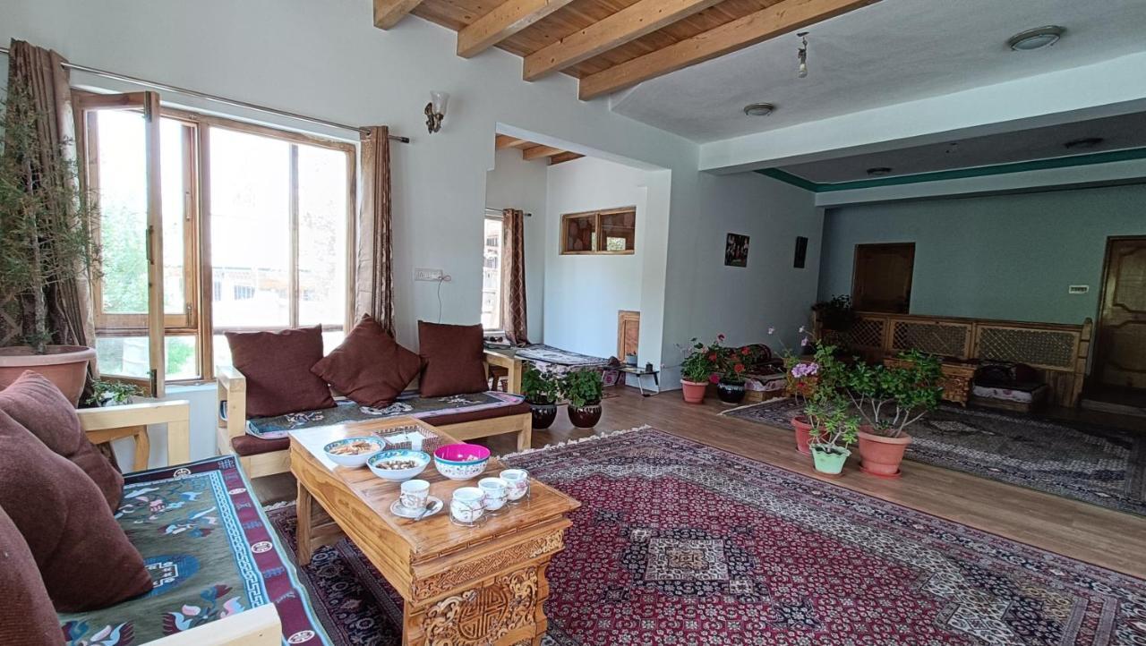 Niri-La Guest House Λεχ Εξωτερικό φωτογραφία